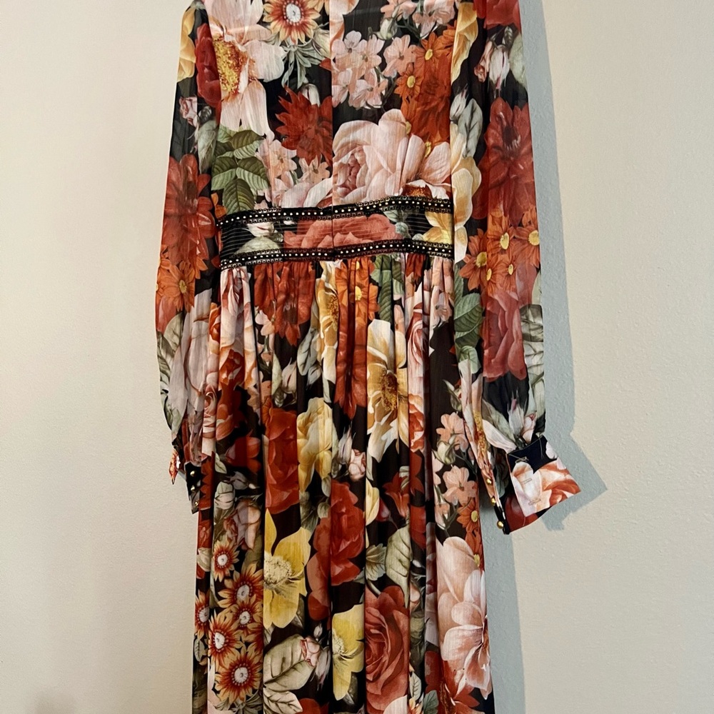 Lulu’s Boho maxi dress with low cut neck and stud detail.